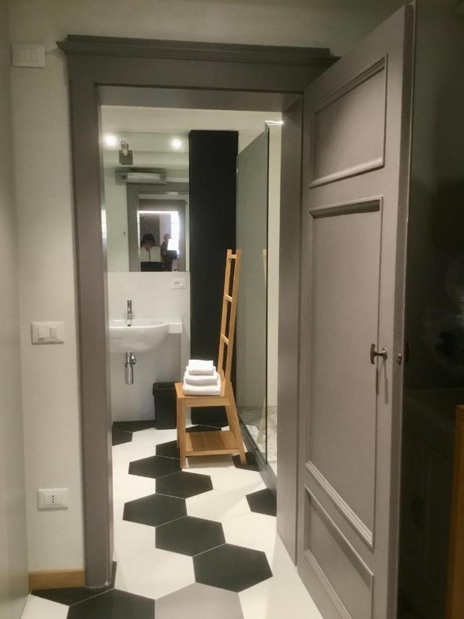 Torre Guinigi Luxury Loft Nel Centro Storico Di Lucca Apartment Екстериор снимка